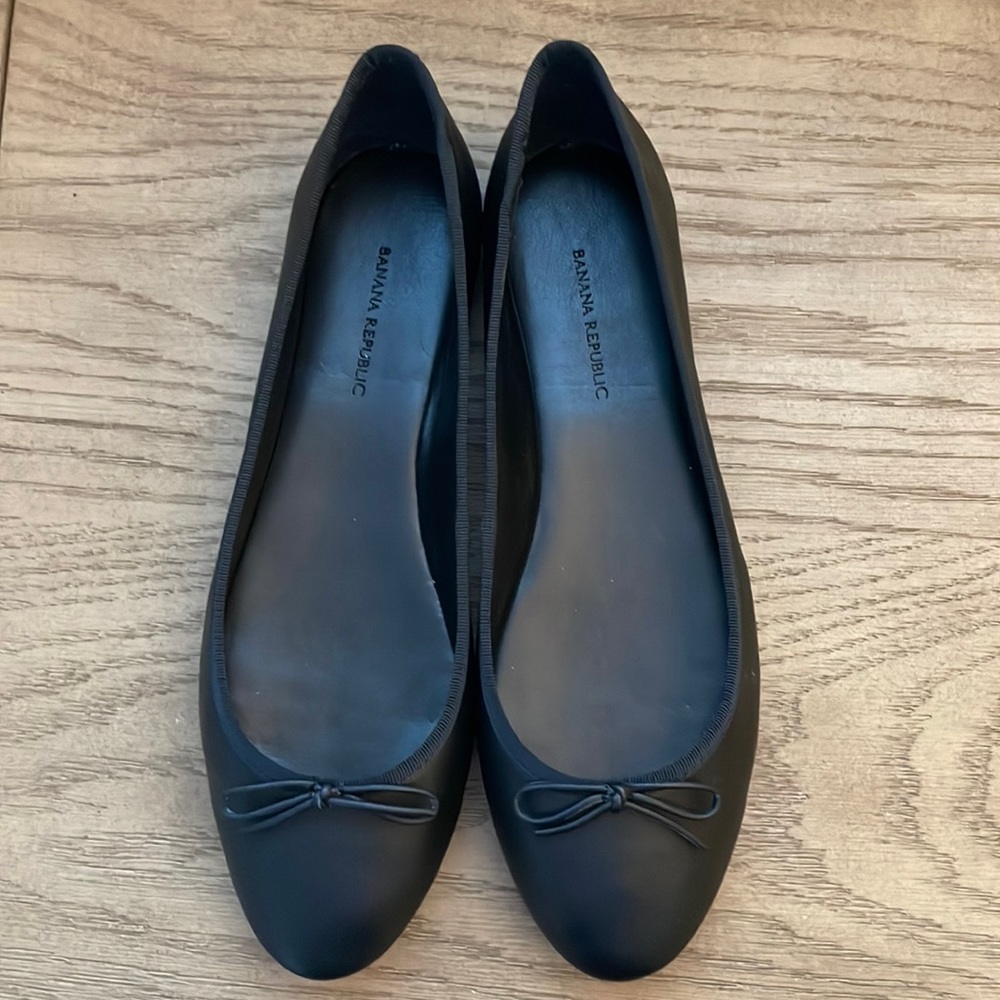NWOT Banana Republic Leather Ballet Flats